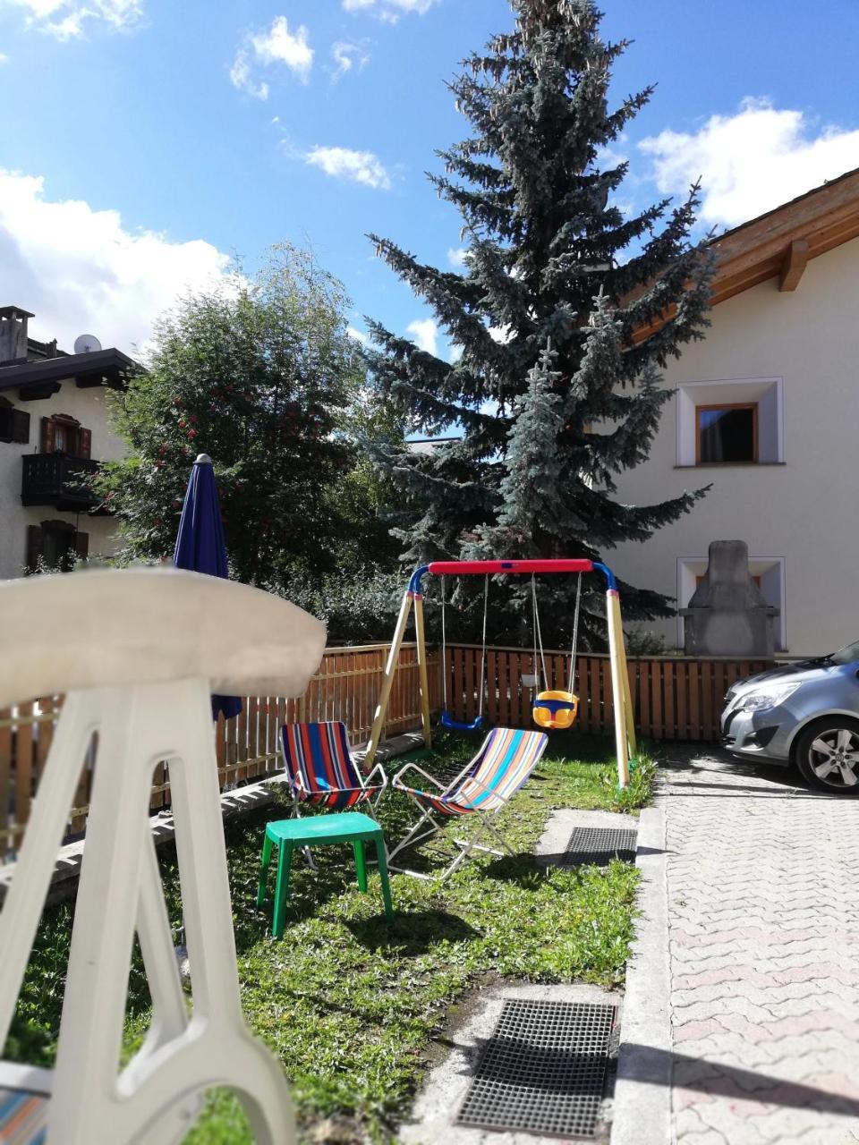 Garni Delia Hotel Livigno Exterior photo